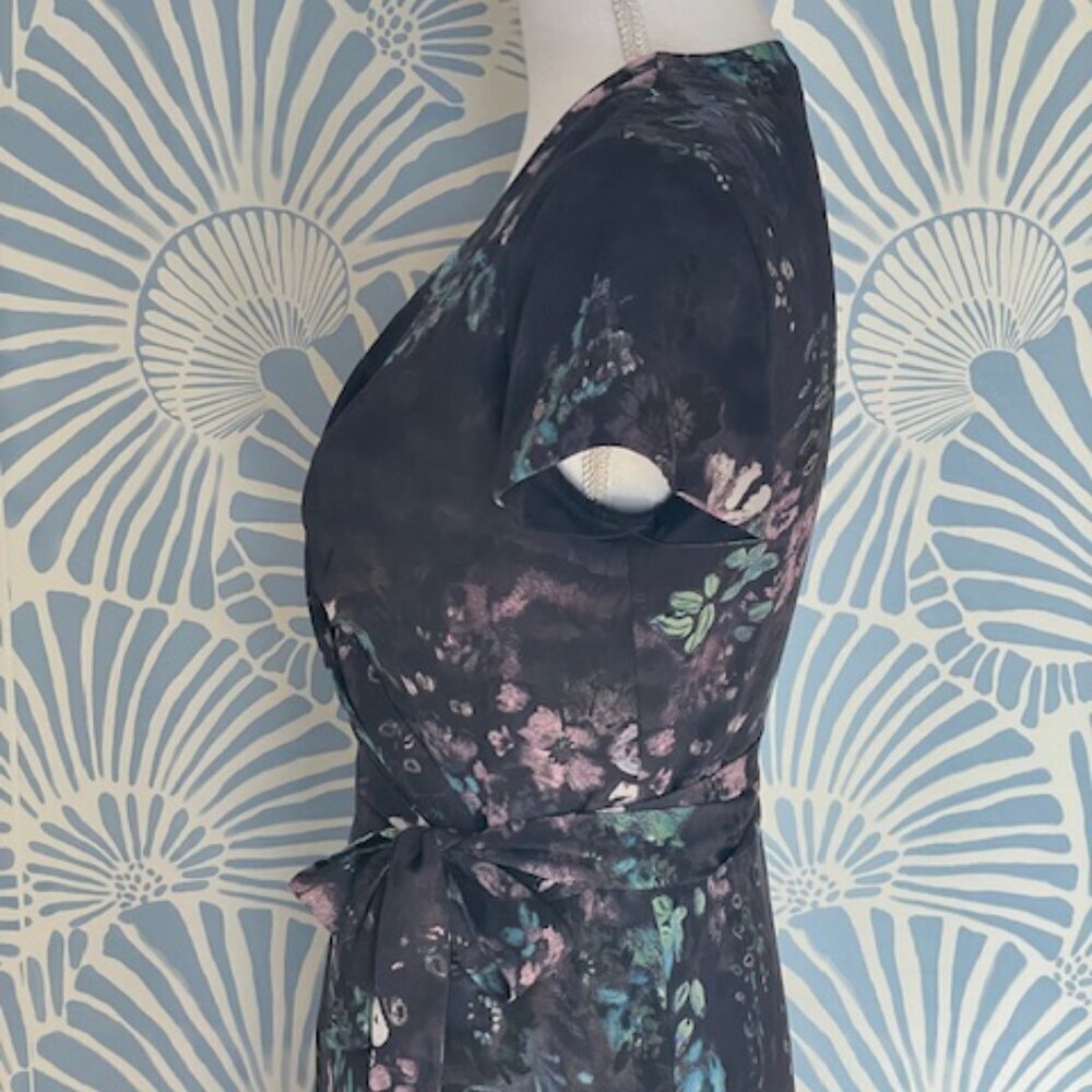 Aritzia Babaton Wrap Floral Maxi Dress Size XS - Picture 8 of 11